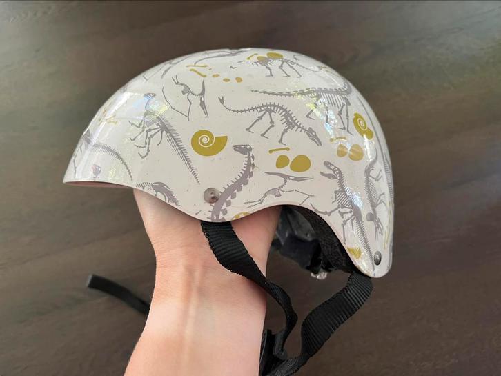 Verstelbare KiddiMoto dino fietshelm 48-53cm, Fietsen en Brommers, Fietsaccessoires | Fietshelmen, Nieuw, S, Ophalen of Verzenden