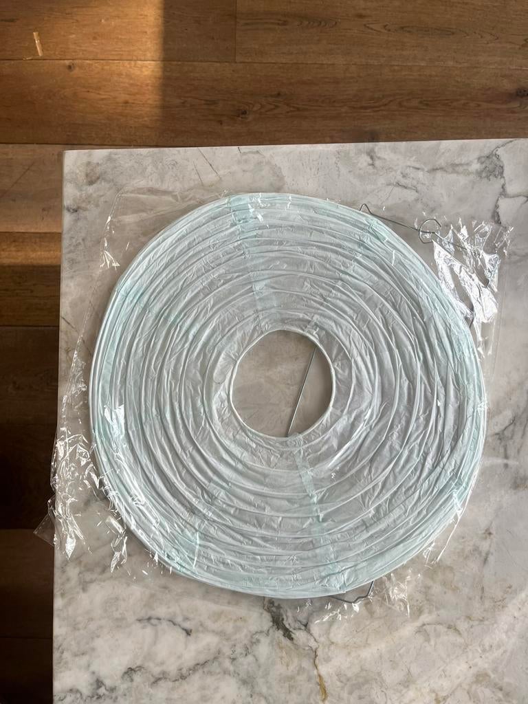 Blauwe papieren lamp NIEUW, Huis en Inrichting, Lampen | Hanglampen, Nieuw, Ophalen of Verzenden, Stof, Minder dan 50 cm