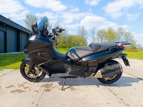 Gilera GP800 2011, Motoren, Motoren | Piaggio, Bedrijf, Scooter, meer dan 35 kW, 2 cilinders, Ophalen