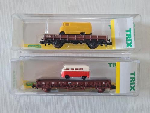 2 Mooie Minitrix wagons met busje 15655-17 en 15041-35, Hobby en Vrije tijd, Modeltreinen | N-Spoor, Zo goed als nieuw, Wagon