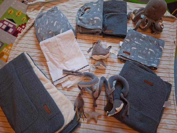 Baby beddengoed thema little dutch, Kinderen en Baby's, Babywiegjes en Ledikanten, Zo goed als nieuw, Ledikant, Ophalen