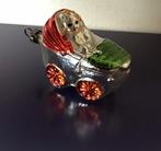 Oude kerstversiering Kinderwagen met kind, Ophalen of Verzenden