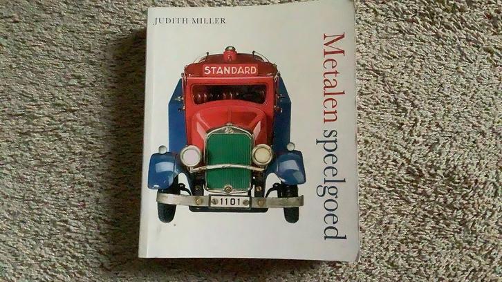 Judith Miller - Metalen speelgoed, Boeken, Catalogussen en Folders, Zo goed als nieuw, Ophalen of Verzenden