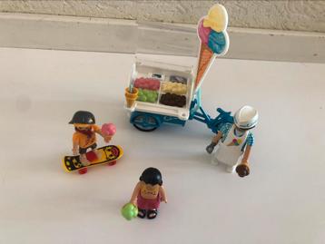 Playmobil ijscoman met ijsfiets beschikbaar voor biedingen
