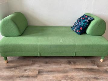 Ikea flottebo slaap bank groen met opslagruimte beschikbaar voor biedingen