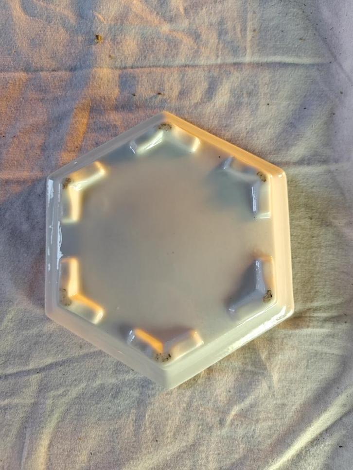 Vintage Japanse porseleinen bloempotje in Imari-stijl., Antiek en Kunst, Antiek | Porselein, Verzenden