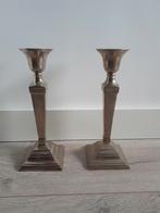 2 Zware metalen zilverkleurige kandelaars! 24 cm hoog, Minder dan 25 cm, Gebruikt, Ophalen of Verzenden, Kandelaar