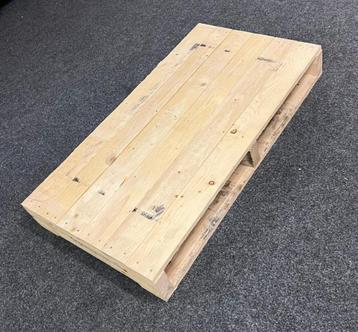 Dichte houten pallet 110 x 60 Houten pallet beschikbaar voor biedingen