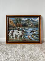 Geborduurd schilderij met lijst, 44,5x35cm. Hond vintage, Huis en Inrichting, Minder dan 50 cm, Gebruikt, Ophalen of Verzenden