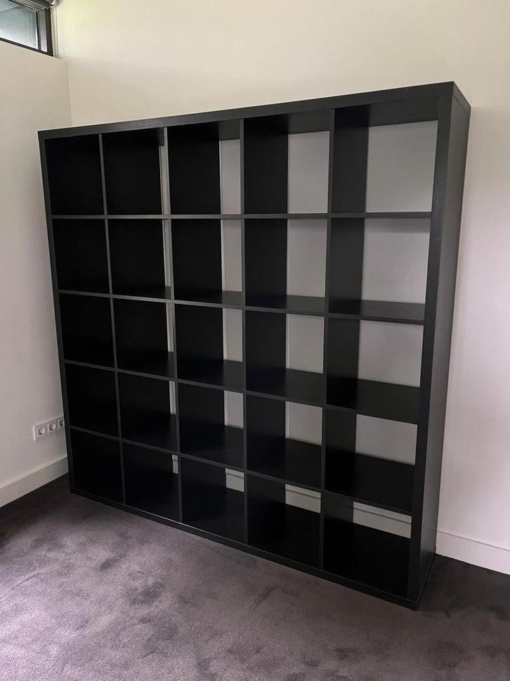 Praktisch NIEUWE IKEA KALLAX kasten zwart. Bezorgen/montage, Huis en Inrichting, Kasten | Wandmeubels, Zo goed als nieuw, 150 tot 200 cm