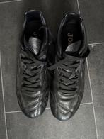 Voetbalschoenen - Maat 37 - Nieuw, Ophalen of Verzenden, Nieuw, Schoenen