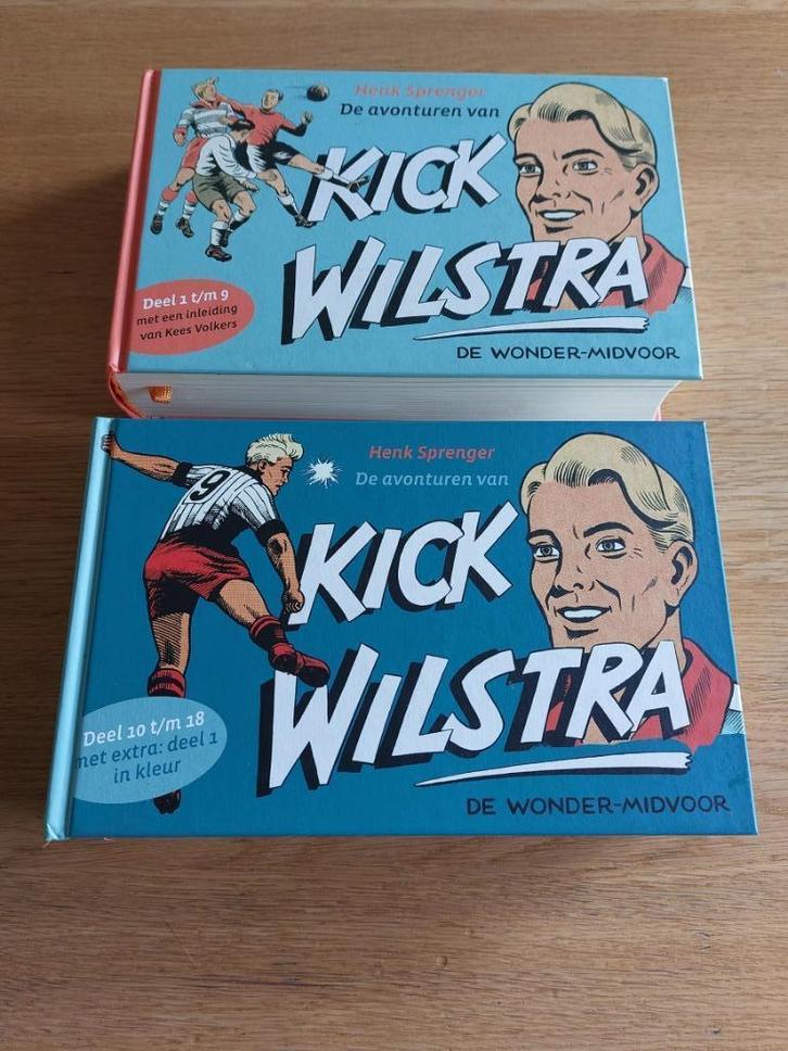 Kick Wilstra. Alle 18 boekjes. Heruitgave in 2 hardcovers., Boeken, Stripboeken, Zo goed als nieuw, Complete serie of reeks, Ophalen of Verzenden