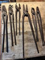 Diverse smeedtangen – onmisbaar gereedschap voor de smid!, Ophalen