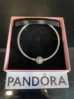 Pandora Snowflake Bangle - Nieuw!, Sieraden, Tassen en Uiterlijk, Armbanden, Ophalen of Verzenden, Nieuw, Zilver, Met kristal