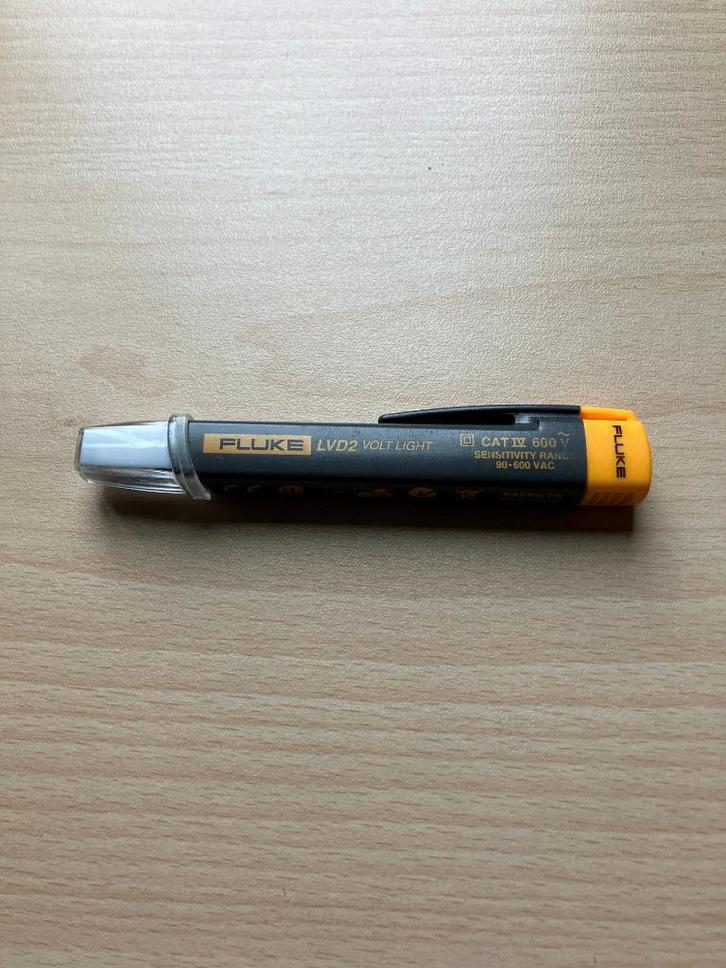 Fluke LVD2 contactloze spanningzoeker, Doe-het-zelf en Verbouw, Gereedschap | Handgereedschap, Gebruikt, Ophalen of Verzenden