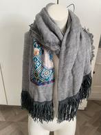 Mucho gusto sjaal, Verzenden