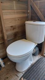 Toiletpot softclose wc bril staand toilet muuraansluiting, Ophalen, Zo goed als nieuw, Steen, Toilet