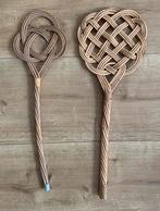 2 oude mattenkloppers, Ophalen of Verzenden