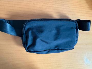 Banana bag perfect for festivals beschikbaar voor biedingen
