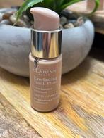Clarins Everlasting Youth Fluid Foundation 112C tester, Ophalen of Verzenden, Zo goed als nieuw, Beige, Gehele gezicht