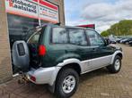 Nissan Terrano 2.4 SE - Airco - 4x4 - Nieuwe Apk -, Euro 2, Stof, Gebruikt, 4 cilinders