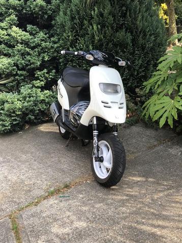 Gilera/piaggio typhoon 70cc 2t GEZOCHT! (Kijk beschrijving) beschikbaar voor biedingen