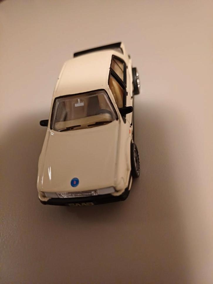 Matchbox Saab 9000 Turbo, Hobby en Vrije tijd, Modelauto's | Overige schalen, Zo goed als nieuw, Auto, Verzenden