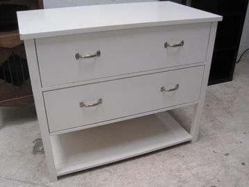 Witte ladenkast / commode beschikbaar voor biedingen
