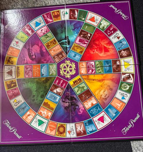 Trivial Pursuit & Domino - Bordspellen, Hobby en Vrije tijd, Gezelschapsspellen | Bordspellen, Gebruikt, Drie of vier spelers
