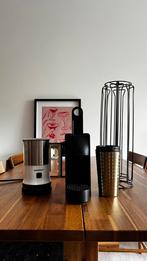 Complete barista set – Nespresso, melkopschuimer & cuphouder, Ophalen of Verzenden, Zo goed als nieuw