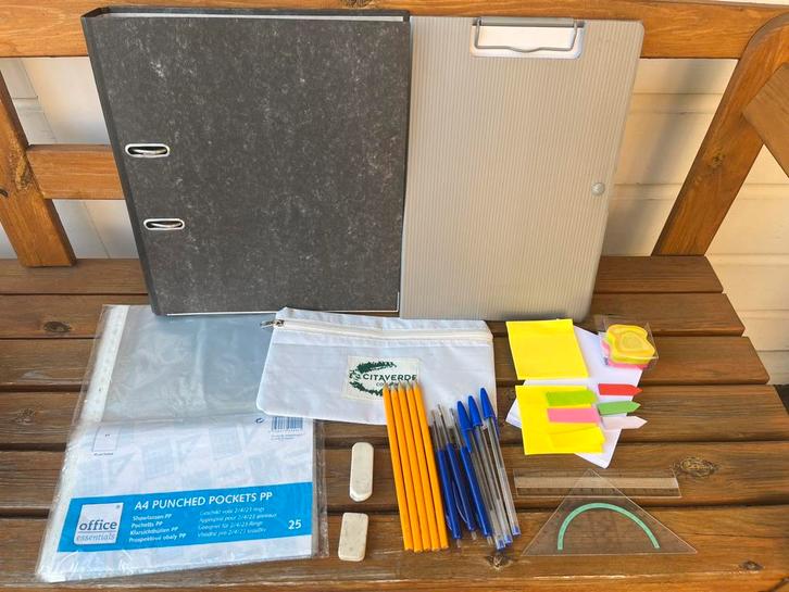 Schrijfwaren / schoolbenodigdheden | klapper klembord, Diversen, Schrijfwaren, Ophalen of Verzenden