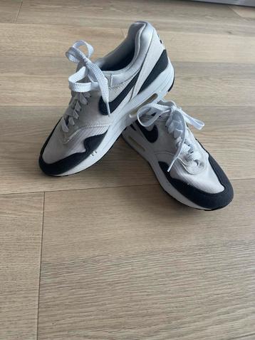 Nike Air Max - Maat 38 beschikbaar voor biedingen