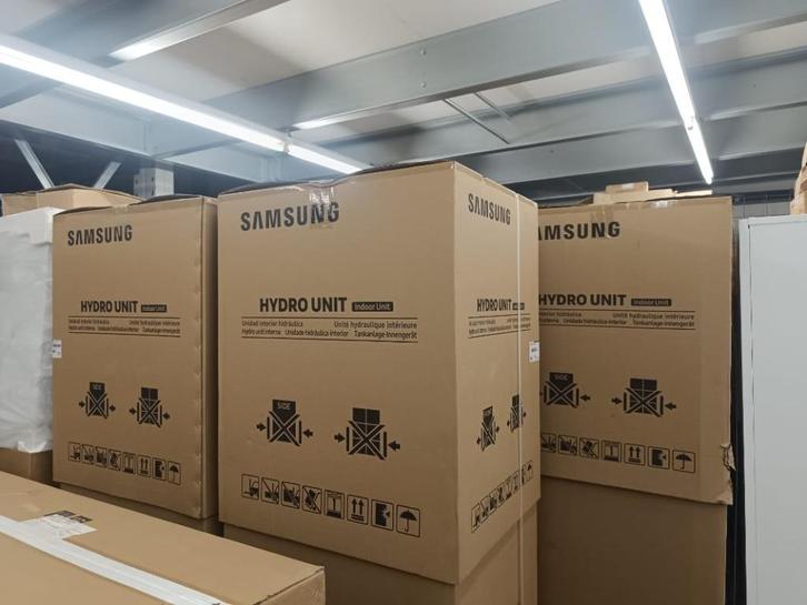 Partij full-electric warmtepomp binnen-units - EHS TDM Plus, Zakelijke goederen, Partijgoederen en Retail | Partijgoederen, Overige categorieën