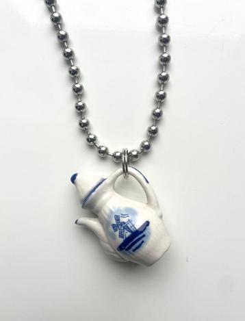 Ballchain ketting met vintage Delfts Blauw koffiekannetje beschikbaar voor biedingen