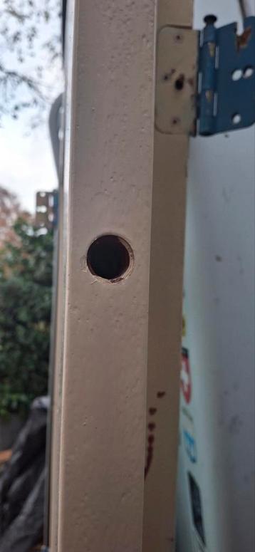 Hardhouten buitendeur 83x 211 en 93x211 achterdeur  beschikbaar voor biedingen