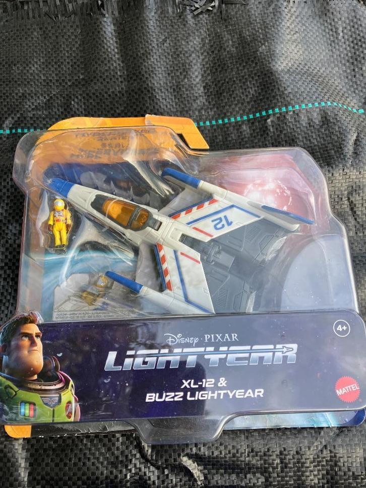 Lightyear Hyperspeed Series XL-12 & Buzz Lightyear set, Verzamelen, Disney, Zo goed als nieuw, Beeldje of Figuurtje, Overige figuren