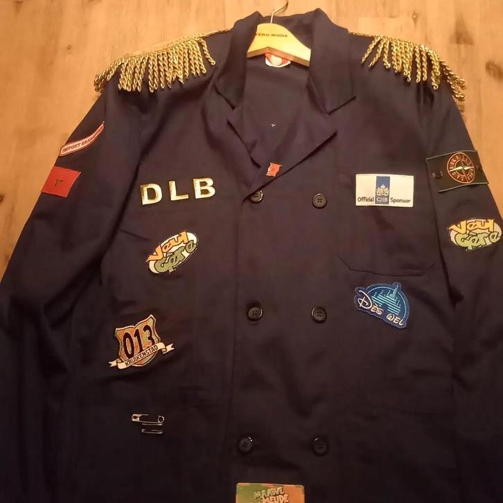 Carnavalsemblemen / embleem vastnaaien op jasje of kiel, Kleding | Dames, Carnavalskleding en Feestkleding, Nieuw, Carnaval, Ophalen