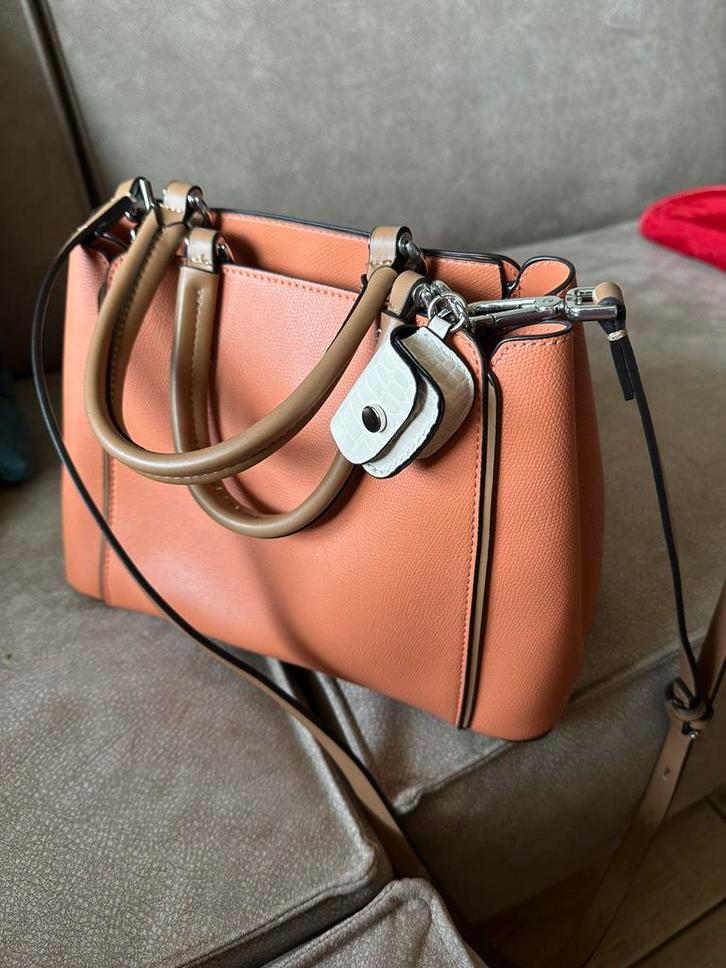 Nieuwe Parfois hand/schouder tas., Sieraden, Tassen en Uiterlijk, Tassen | Damestassen, Nieuw, Handtas, Ophalen