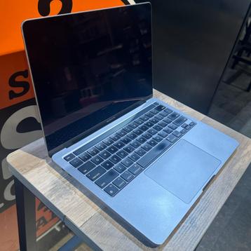 MacBook Pro 2020 M1 Cores8 -13.3"256 SSD 8 GB Ram- 202 Cycli beschikbaar voor biedingen