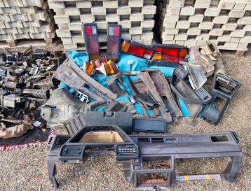 Alle Honda crx onderdelen tot bj 1987 beschikbaar voor biedingen