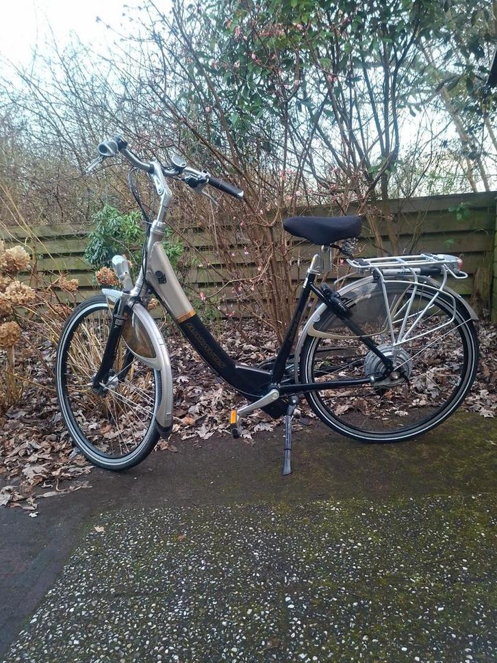 Batavus e-bike defect – incl. lader, Fietsen en Brommers, Fietsen | Dames | Moederfietsen, Gebruikt, Batavus, 0 zitjes, Ophalen of Verzenden