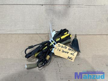 TOYOTA YARIS P1 antenne voet + kabel 1999-2005 beschikbaar voor biedingen