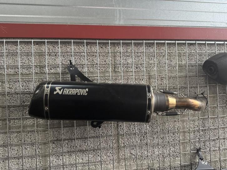 Akrapovic uitlaat vespa GTS 300, Motoren, Onderdelen | Overige, Gebruikt, Ophalen of Verzenden