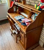 Secretaire met stoeltje, Ophalen, Zo goed als nieuw