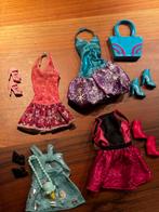 4 setjes barbie kleding incl. Tasjes, schoenen, Ophalen of Verzenden, Gebruikt, Barbie
