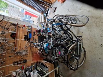 Partij ongerepareerde dames, heren en kinderfietsen  beschikbaar voor biedingen