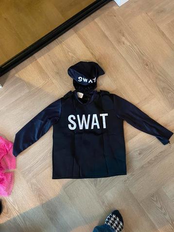 SWAT pak met pet 7-9 jaar beschikbaar voor biedingen