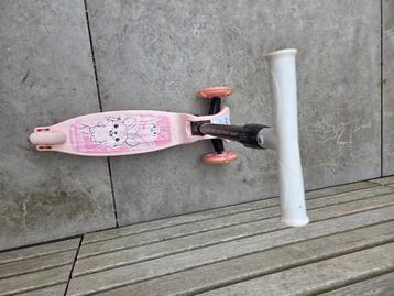 Roze step beschikbaar voor biedingen