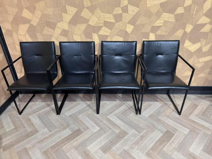 4x Arco frame zwart, Huis en Inrichting, Stoelen, Gebruikt, Vier, Leer, Stof, Zwart, Ophalen of Verzenden