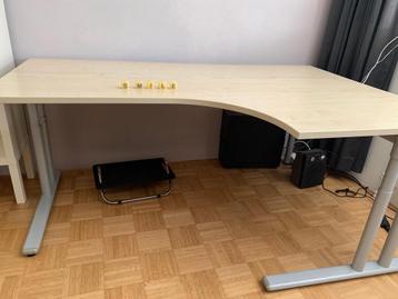Bureau met kastje